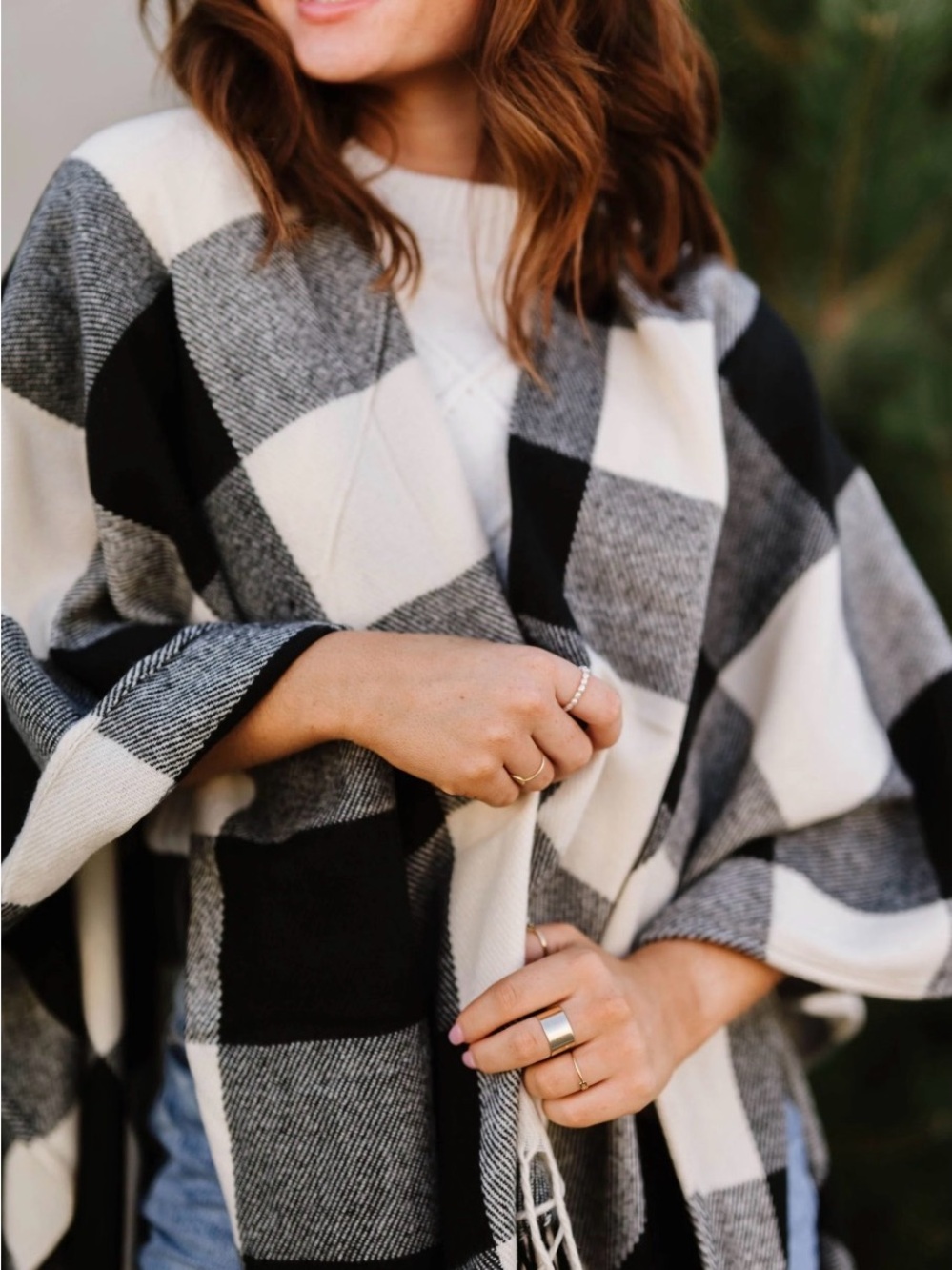 Francesca's Collections Black & White Buffalo Check Poncho